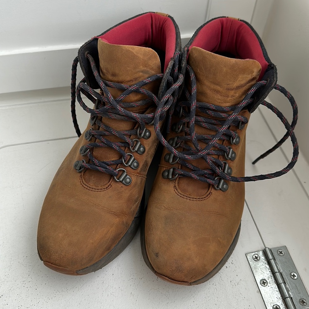 CLASSIC Timberland Kiri Up Hiker Boots